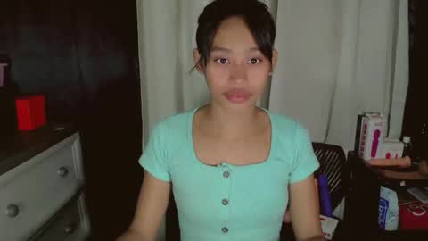 kisses online show from February 21, 2026, 9:43 am