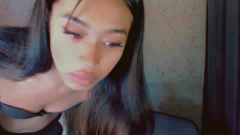 kisses online show from March 10, 2026, 10:20 am