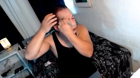 asianwildhotguy online show from September 15, 2025, 5:29 am