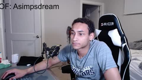 Snapshot of asimpsdream chatting on March 25, 2026, 1:11 am asimpsdream online show from March 25, 2026, 1:11 am