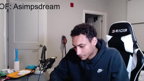 Snapshot of asimpsdream chatting on April 7, 2026, 2:56 am asimpsdream online show from April 7, 2026, 2:56 am