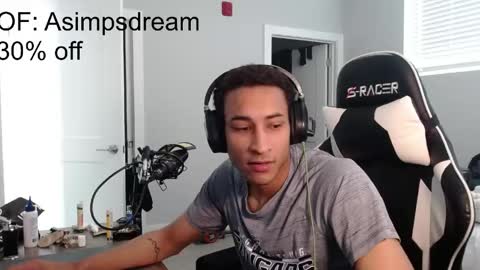 Snapshot of asimpsdream chatting on April 29, 2026, 4:00 pm asimpsdream online show from April 29, 2026, 4:00 pm