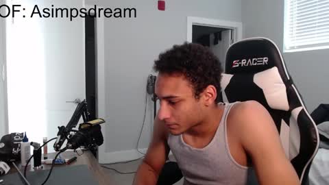 Snapshot of asimpsdream chatting on May 1, 2026, 2:54 pm asimpsdream online show from May 1, 2026, 2:54 pm