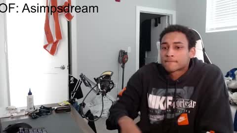 Snapshot of asimpsdream chatting on May 9, 2026, 2:44 pm asimpsdream online show from May 9, 2026, 2:44 pm