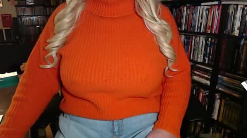 Aspen Vale online show from October 15, 2025, 11:38 pm