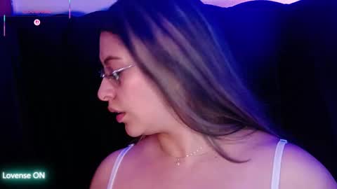   online show from October 13, 2025, 2:22 am