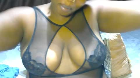 assplaybuttom online show from November 10, 2025, 8:41 pm