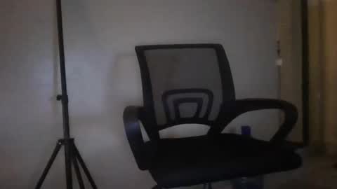 asscluupper online show from September 25, 2025, 7:06 pm