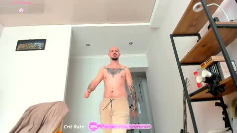 asshunter4k online show from October 13, 2025, 9:09 am