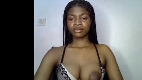 Snapshot of assy_ebony chatting on May 10, 2026, 8:58 pm Lily online show from May 10, 2026, 8:58 pm