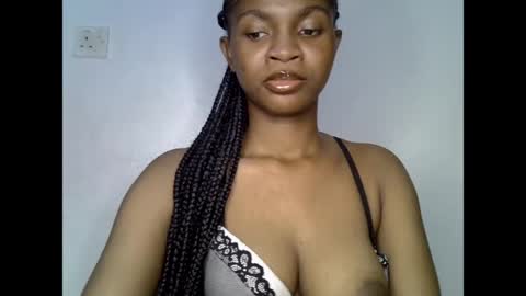 Snapshot of assy_ebony chatting on May 31, 2026, 10:33 pm Lily online show from May 31, 2026, 10:33 pm