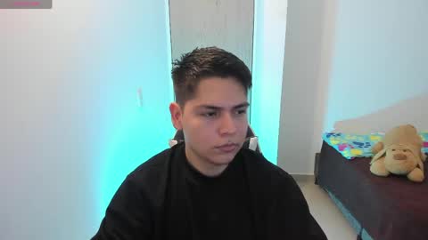 Snapshot of asta_kuro chatting on April 28, 2026, 12:31 am Asta Kuno online show from April 28, 2026, 12:31 am