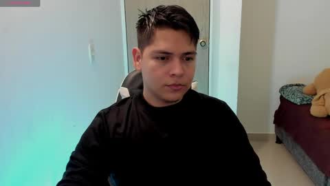 Snapshot of asta_kuro chatting on May 2, 2026, 5:56 am Asta Kuno online show from May 2, 2026, 5:56 am