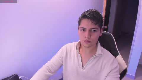 Snapshot of asta_kuro chatting on May 19, 2026, 3:02 am Asta Kuno online show from May 19, 2026, 3:02 am