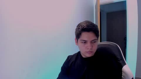 Snapshot of asta_kuro chatting on June 4, 2026, 10:32 am Asta Kuno online show from June 4, 2026, 10:32 am