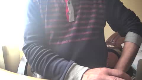 astelover online show from February 9, 2025, 9:05 am