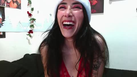 Snapshot of asterothxznikki chatting on December 24, 2024, 6:11 am Asterothxznikki online show from December 24, 2024, 6:11 am