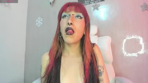 Asterothxznikki online show from April 29, 2026, 11:44 pm