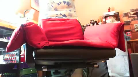 astiff1foru online show from March 7, 2025, 2:12 pm