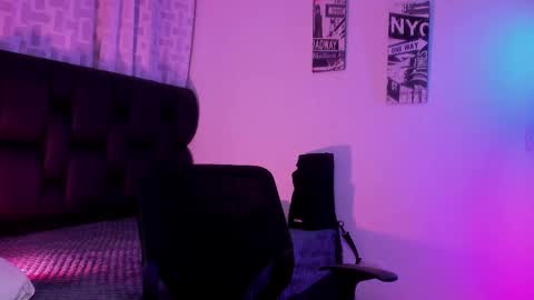 astonhills online show from October 3, 2025, 2:30 am