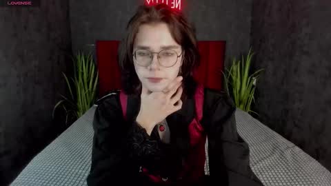 A S T O R online show from November 18, 2025, 11:03 am