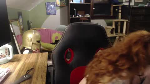 AstraeaSiren online show from September 25, 2025, 4:49 am