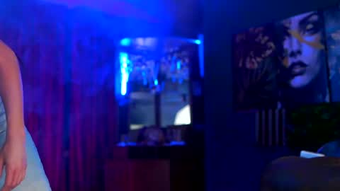 Astrid online show from April 1, 2026, 8:39 pm