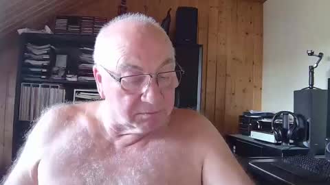 asusandy online show from June 1, 2026, 2:30 pm