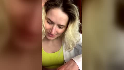 Snapshot of asya_new chatting on January 31, 2026, 7:23 pm asya_new online show from January 31, 2026, 7:23 pm