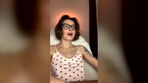 Snapshot of asya_new chatting on February 13, 2026, 9:33 pm asya_new online show from February 13, 2026, 9:33 pm