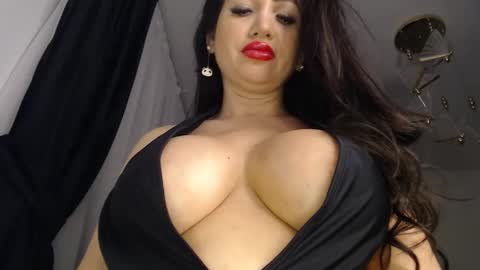 Assya   online show from March 7, 2025, 6:54 pm