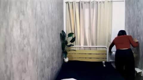 atashakendall online show from March 3, 2026, 3:12 am