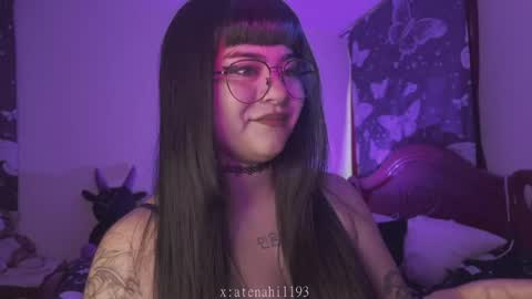 Snapshot of atena_hill93 chatting on May 8, 2026, 6:57 pm Atena online show from May 8, 2026, 6:57 pm