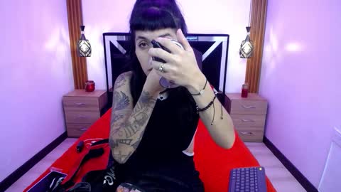 Snapshot of atenea_420 chatting on March 1, 2026, 1:02 pm COLOMBIA online show from March 1, 2026, 1:02 pm