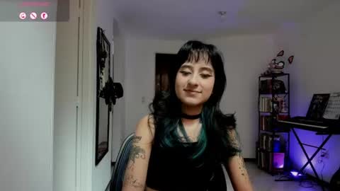 Snapshot of atenea_dragon__ chatting on June 23, 2026, 7:45 pm Atenea online show from June 23, 2026, 7:45 pm