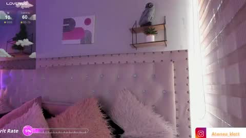Snapshot of atenea_klett_ chatting on April 16, 2026, 1:01 pm ATENEA online show from April 16, 2026, 1:01 pm