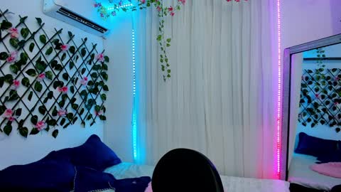 Snapshot of atenea_kros chatting on December 3, 2024, 11:11 am Atenea online show from December 3, 2024, 11:11 am