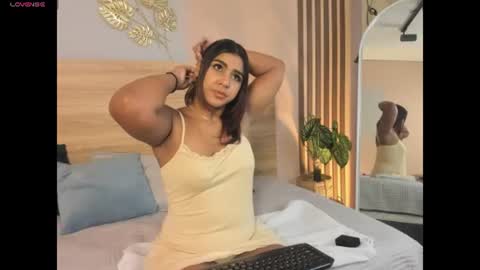 Snapshot of ateneaa_lux chatting on July 27, 2026, 7:32 pm ateneaa_lux online show from July 27, 2026, 7:32 pm