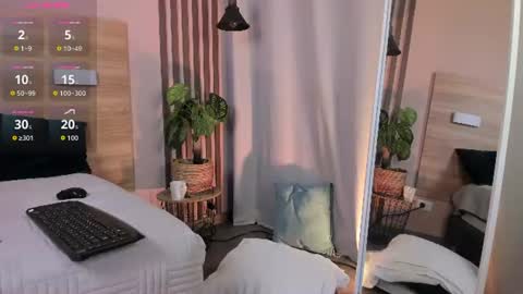 Snapshot of ateneaa_lux chatting on July 28, 2026, 6:42 pm ateneaa_lux online show from July 28, 2026, 6:42 pm
