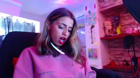 Atenea online show from February 20, 2025, 6:02 pm