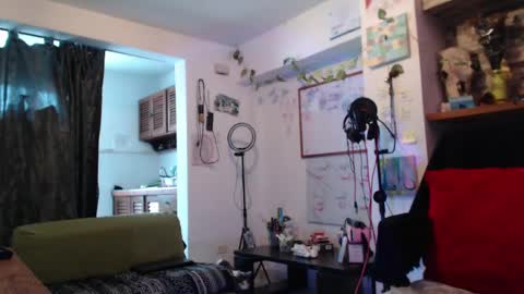 Atenea online show from March 2, 2025, 1:16 pm