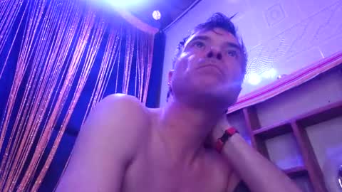 Snapshot of athandrew chatting on December 12, 2024, 10:02 am jonnyandrew online show from December 12, 2024, 10:02 am