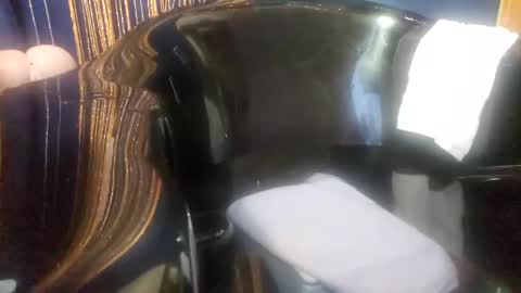 Snapshot of athandrew chatting on March 10, 2025, 3:20 pm jonnyandrew online show from March 10, 2025, 3:20 pm