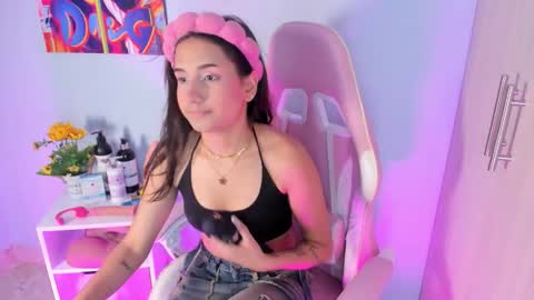 athenea__fox online show from November 13, 2025, 11:20 am