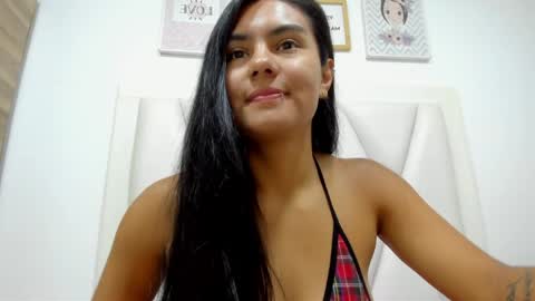 Atilana Diaz online show from May 15, 2026, 4:14 pm