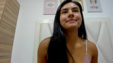 Atilana Diaz online show from May 28, 2026, 6:27 pm