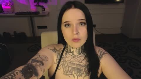 online every day between 10am-23pm online show from April 6, 2026, 5:52 am