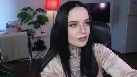 online every day between 10am-23pm online show from June 6, 2026, 4:39 am