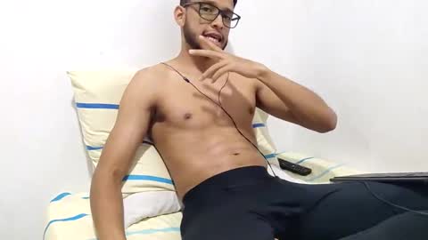 Snapshot of atorres21 chatting on January 19, 2025, 2:57 am Torres online show from January 19, 2025, 2:57 am