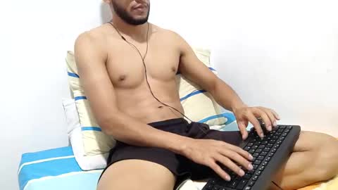 Snapshot of atorres21 chatting on February 5, 2025, 3:45 am Torres online show from February 5, 2025, 3:45 am